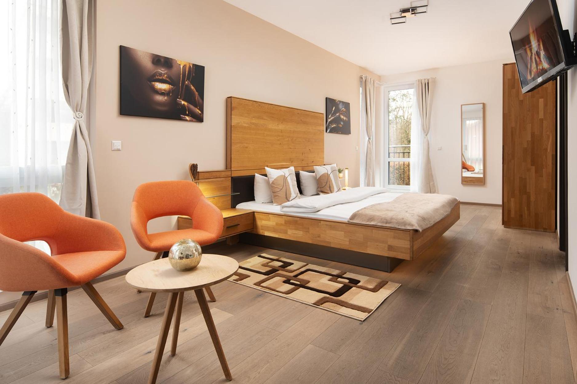 Hotel Vier Jahreszeiten An Der Therme & Kliniken Bad Krozingen Naehe Freiburg & Schwarzwald Ideal Fuer Wellness Kur & Business Ausfluege 24H Check In- Wlan & Parken Gratis Exterior foto